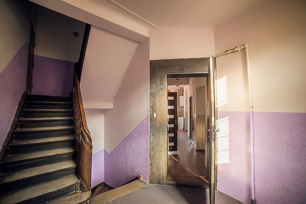 Apartments Zefir リヴィウ エクステリア 写真