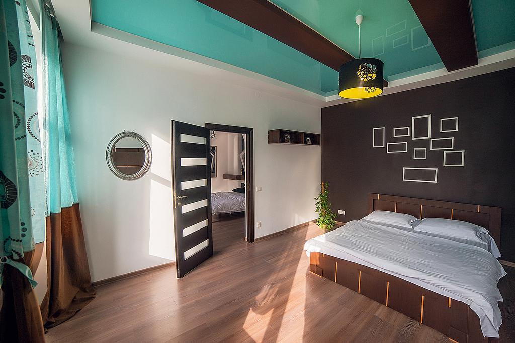 Apartments Zefir リヴィウ エクステリア 写真