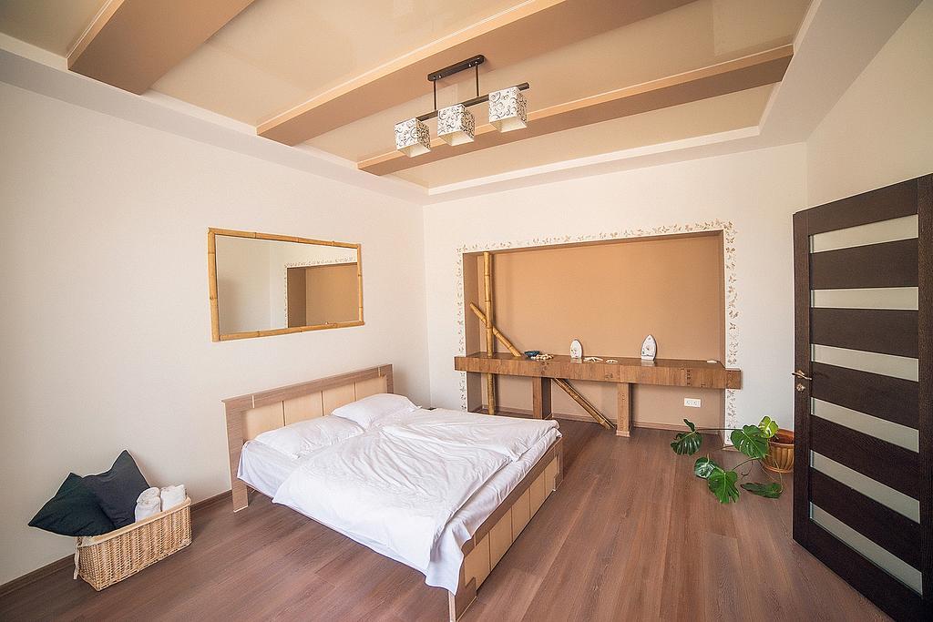Apartments Zefir リヴィウ エクステリア 写真