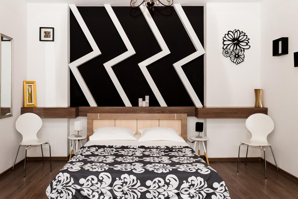 Apartments Zefir リヴィウ エクステリア 写真